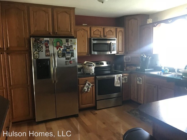 Building Photo - 4 br, 2.5 bath House - 24 Trout Trail