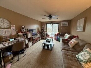 Building Photo - 139 King St