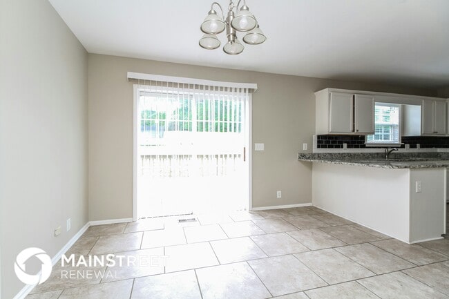 Building Photo - 2116 Camille Dr