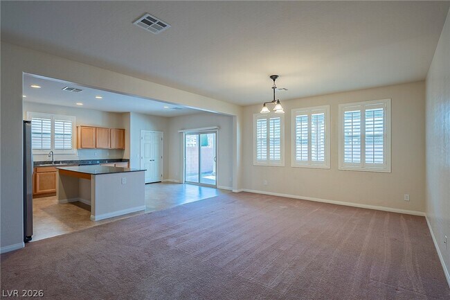 Foto del edificio - 315 Woodland Moss Rd