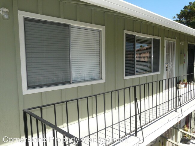 Building Photo - 1657 Merrill Dr