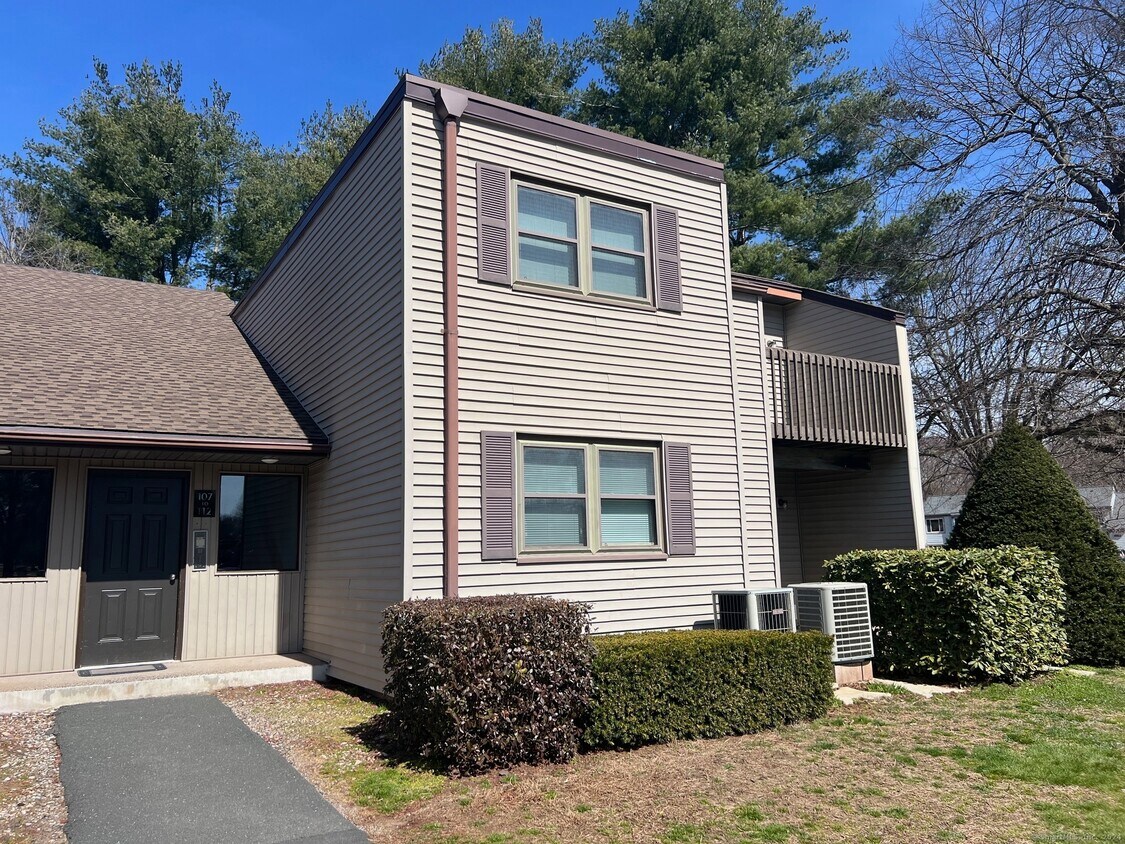 109 Twin Circle Dr Unit 109, South Windsor, CT 06074 Condo for Rent