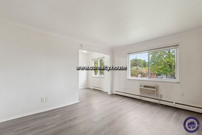 Foto del edificio - 1733 Christian Ave