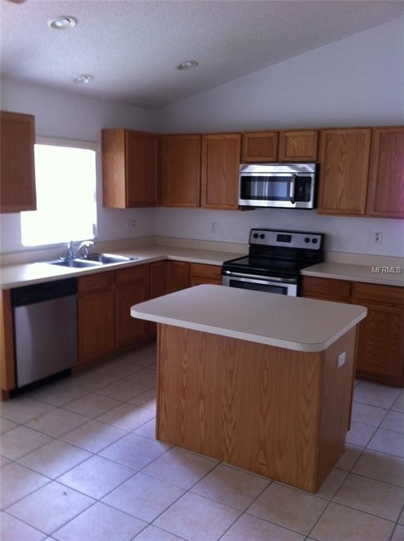 Building Photo - 609 Blenheim Loop