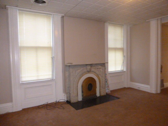 Building Photo - 201 2nd St