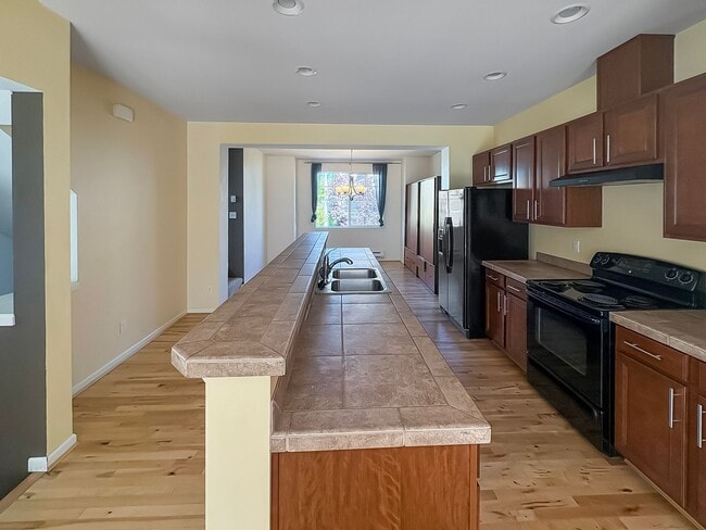 Building Photo - Beautiful North Creek Condo