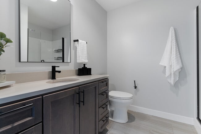 Building Photo - The 41