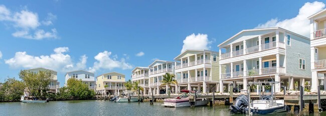 Building Photo - Tarpon Harbour