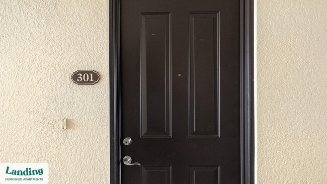 Building Photo - 4590 Winkler Ave