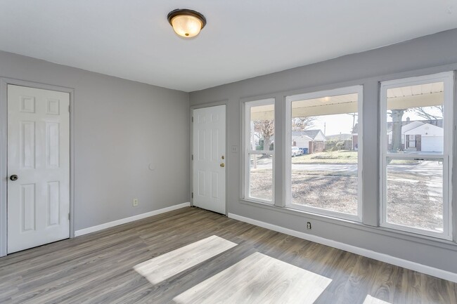 Building Photo - Cozy Single Family home in Southeast Wichita