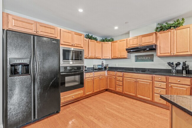 Foto del edificio - 1 E Grand Ave