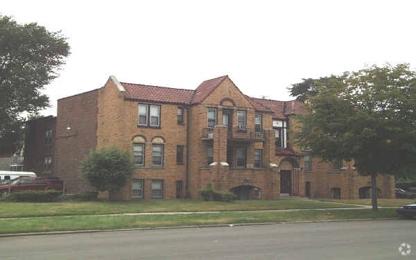 Foto del edificio - Ambassador Apartments