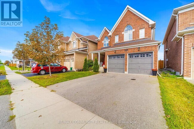 Photo du bâtiment - 1169 Greenhill Ave