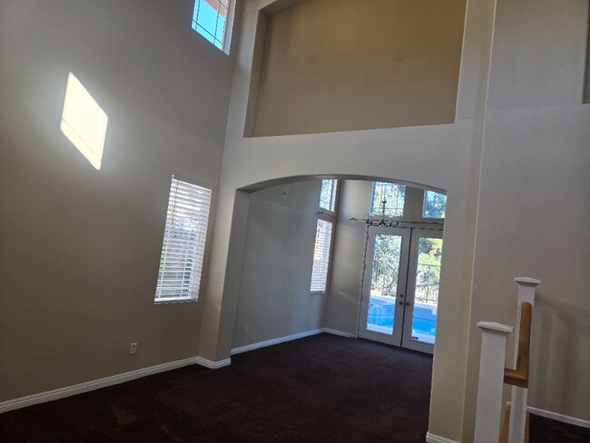 Foto del edificio - 14701 Reservoir Rd