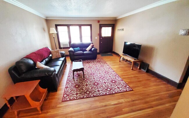 Foto del edificio - 1243 1st St SW