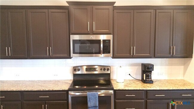 Building Photo - 10206 Alamosa Ln