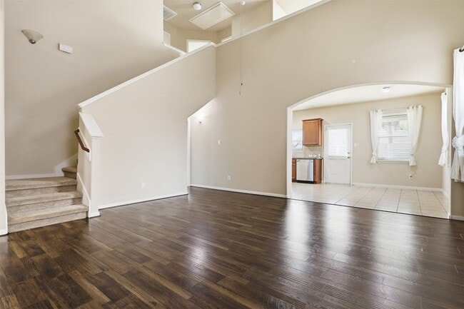 Foto del edificio - 8911 Headstall Dr