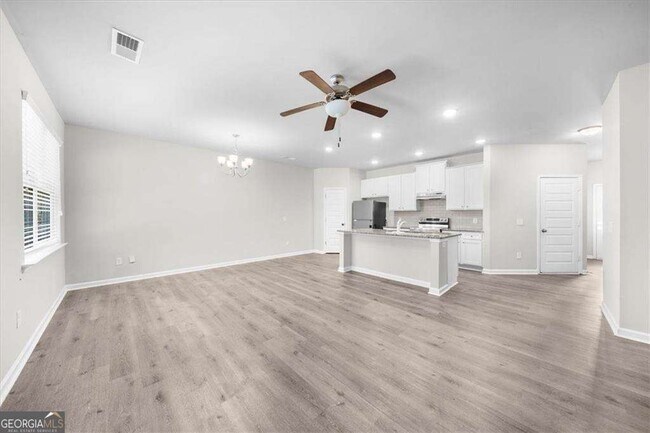 Building Photo - 204 Vickery Ln