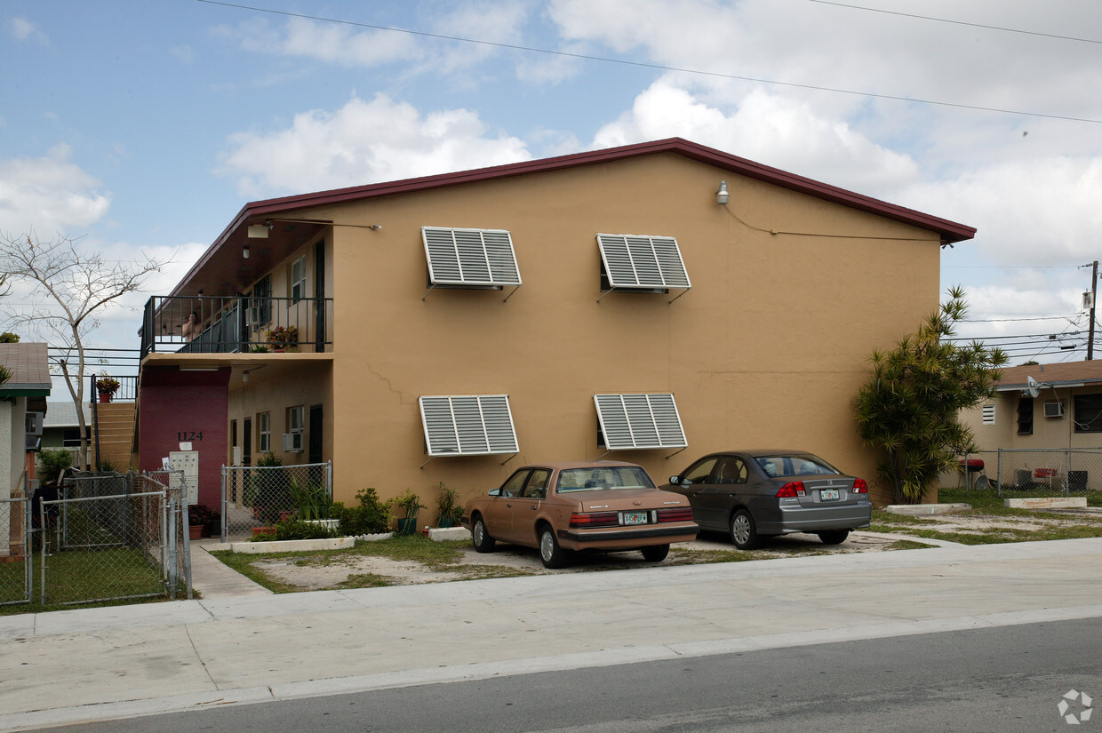 Primary Photo - 1124 W 3rd Ave