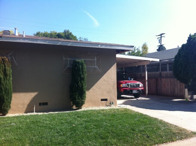 Building Photo - 1222-1224 Carver Rd.