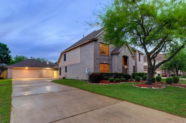 Building Photo - 1214 Peregrine Dr