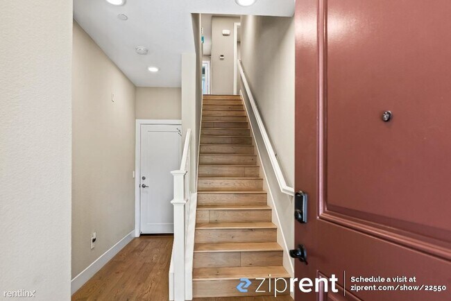 Foto del edificio - 3 br, 3.5 bath Townhome - 127 Branta Commo...