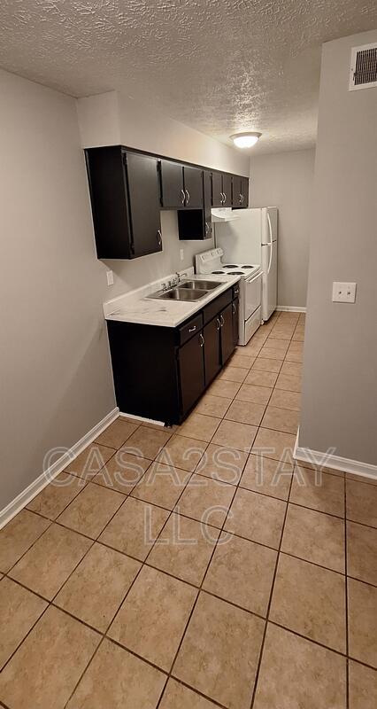 Building Photo - 672 Knox Blvd
