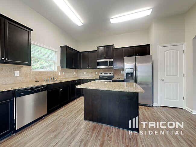 Foto del edificio - 347 Hawthorn Dr