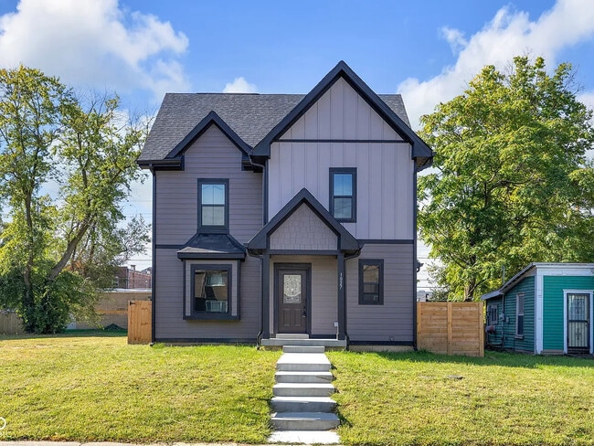 Photo - 1027 Hosbrook St House