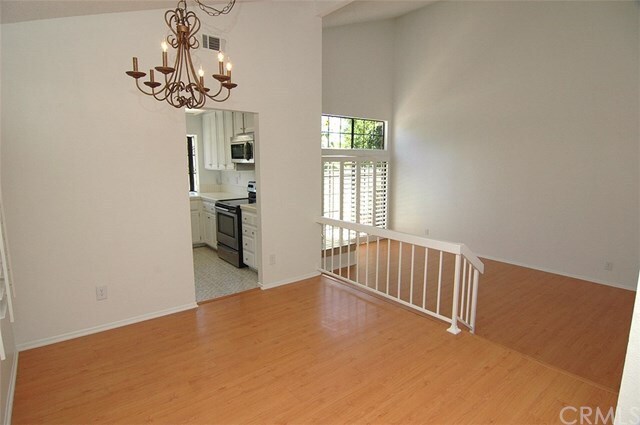 Building Photo - 14 Evening Breeze