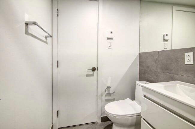 Photo du bâtiment - 1 Chem. de la Côte-Sainte-Catherine