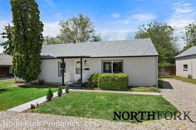 Building Photo - 3 br, 1 bath House - 2043 S Leadville Ave