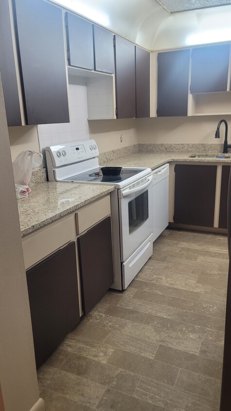 Foto principal - 3447 E Fort King St