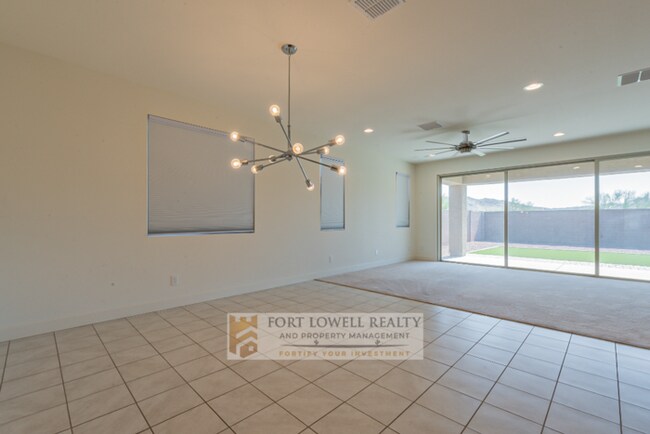 Foto del edificio - 3 Bedroom, 2 Bath Home Available October 1st!