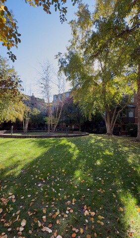 Foto del edificio - 1351 W Altgeld St