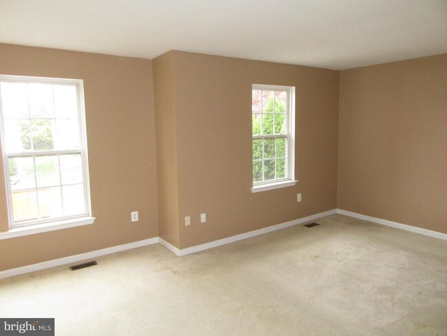 Building Photo - 218 Shetland Dr