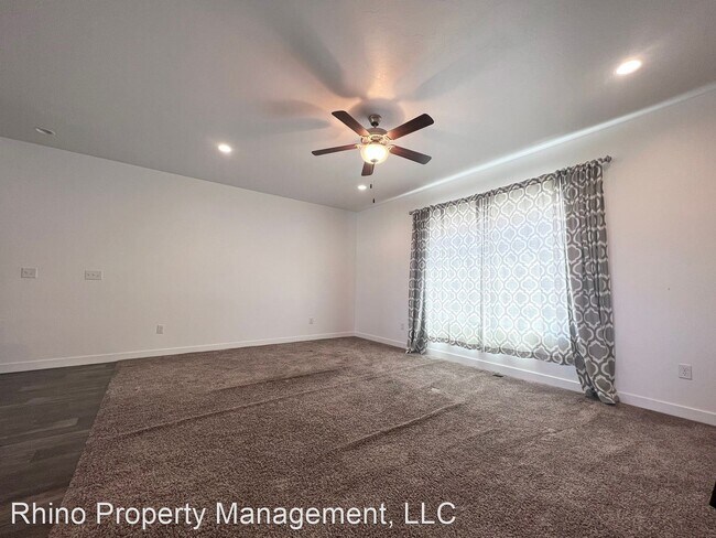 Foto del edificio - 4 br, 3 bath House - 664 W Koins Way