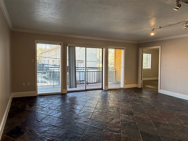 Building Photo - 1919 Portsmouth St