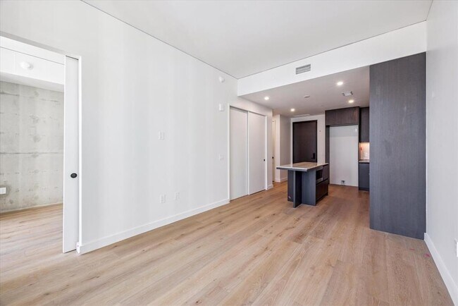 Foto del edificio - 610 Davis St
