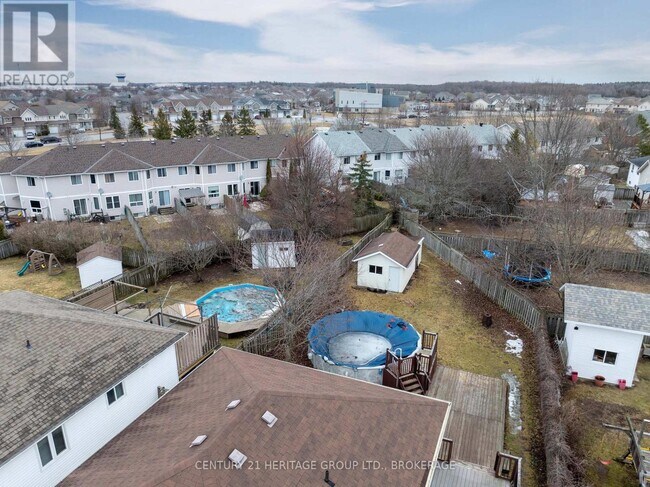 Photo du bâtiment - 1021 Greenwood Park Dr