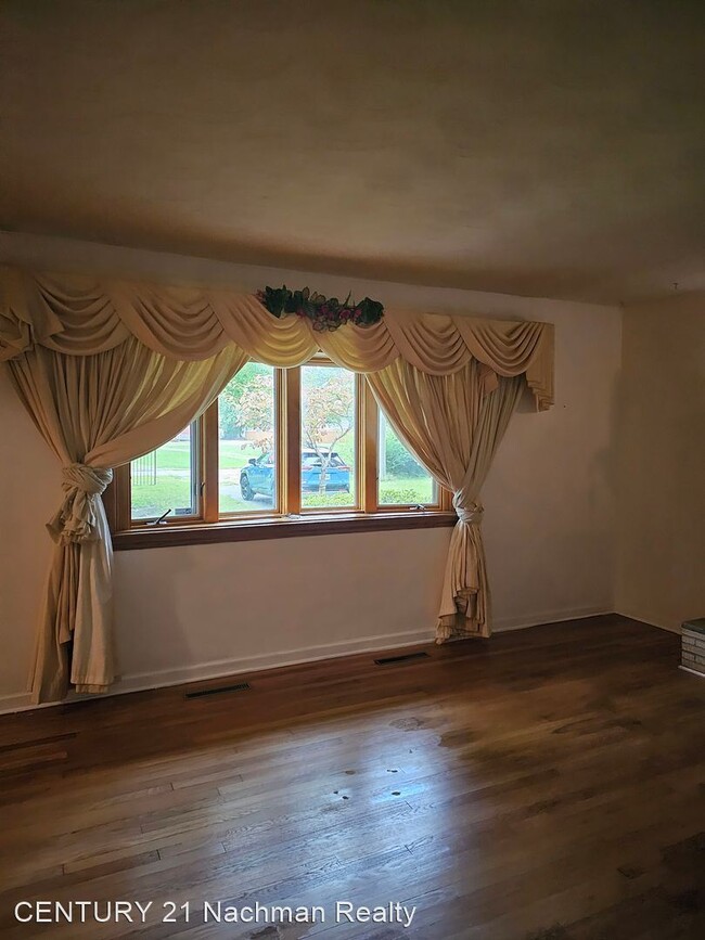 Foto del edificio - 3 br, 2 bath House - 1279 Old Buckroe Road