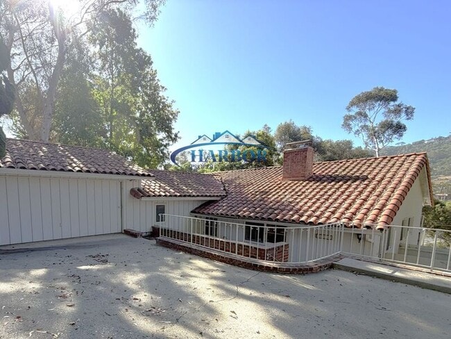 Photo - 2512 Via Anita House