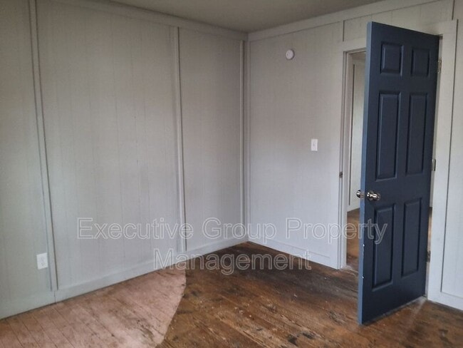 Building Photo - 1548 Hargan St