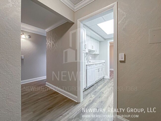 Foto del edificio - 530 N Main St