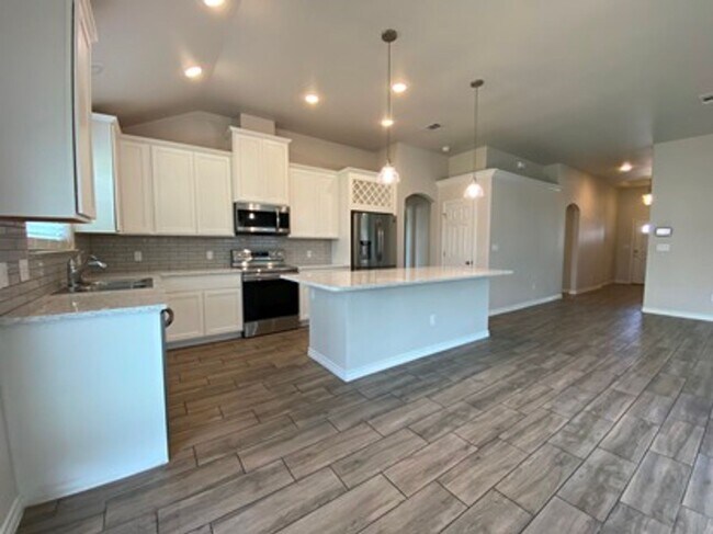 Building Photo - BEAUTIFUL NEWER HOME IN TULOSO MIDWAY ISD!