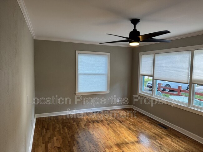 Foto del edificio - 1740 Vermont St