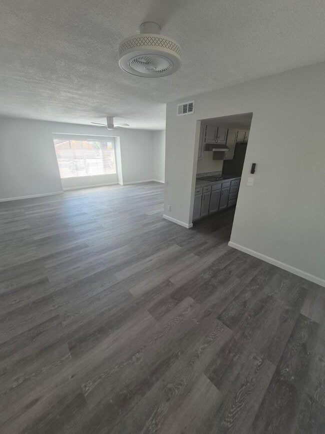 Building Photo - 1010 Leisure World