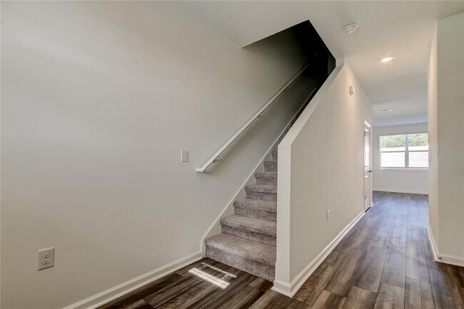 Foto del edificio - 11925 Sylvia St