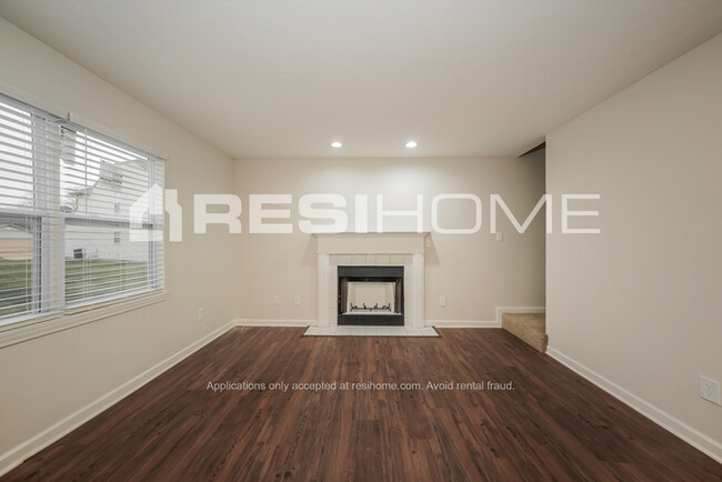 Building Photo - HOME FOR RENT!