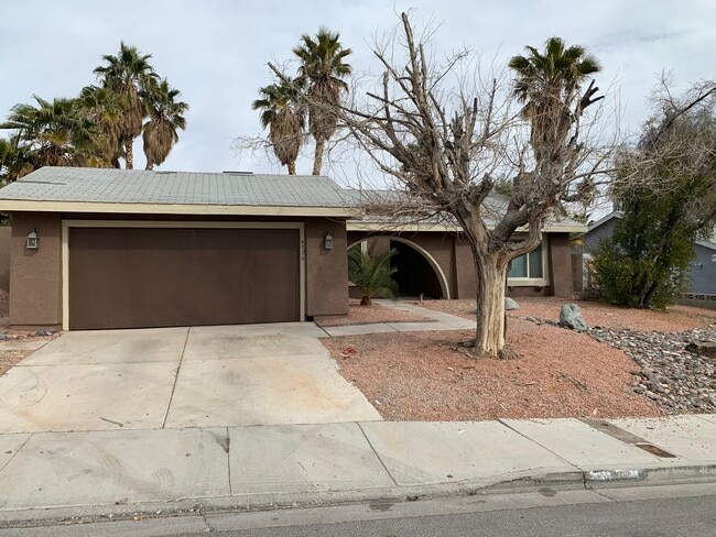 Building Photo - 4096 Autumn St